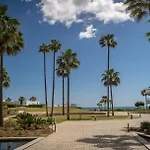 Modern 3-bedroom Luxury With Panoramic Sea Views The Edge,